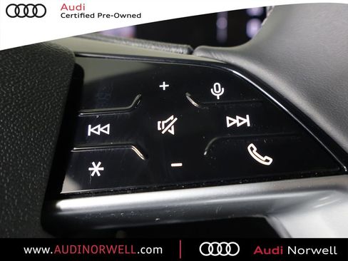 Certified 2025 Audi Q5 Premium w/ 19" Wheel Package image 30