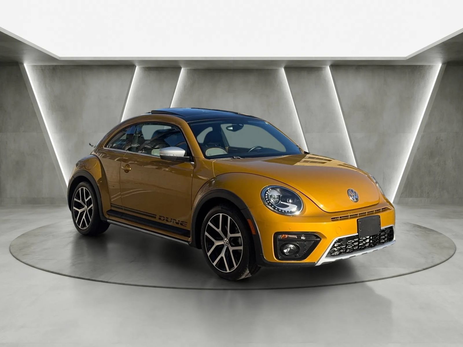Used 2016 Volkswagen Beetle 1.8T Dune w/ Dune Technology Package FWD image 1