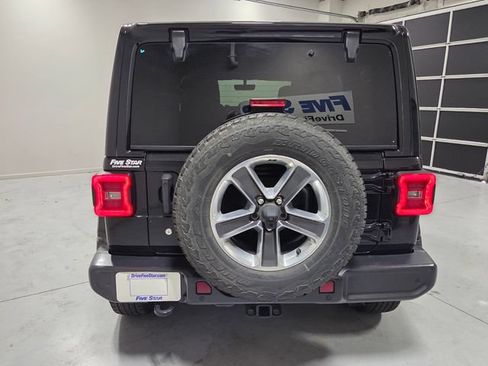 Used 2020 Jeep Wrangler Unlimited Sahara AWD/4WD image 9