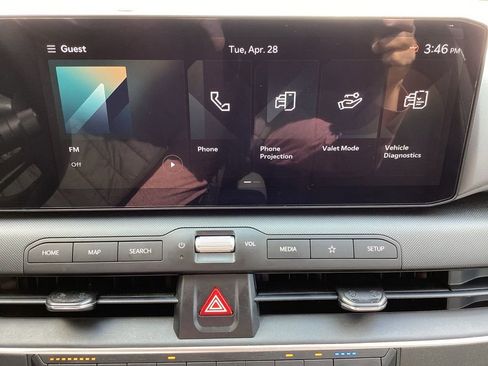 Used 2025 Kia K4 FWD image 3