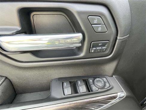 Certified 2022 Chevrolet Silverado 1500 LTZ image 18