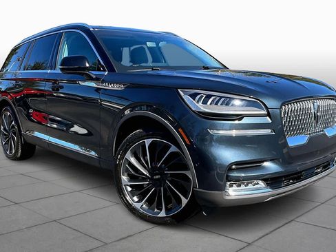 Used 2021 Lincoln Aviator Reserve w/ Equipment Group 201A image 2