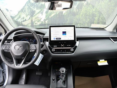 New 2026 Toyota Corolla Cross XLE image 9