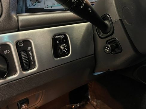 Used 2002 Ford Thunderbird image 20