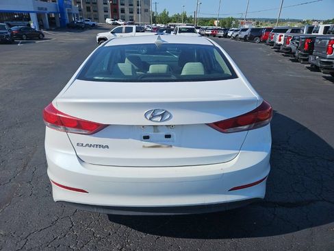Used 2017 Hyundai Elantra Value Edition w/ Cargo Package FWD image 8