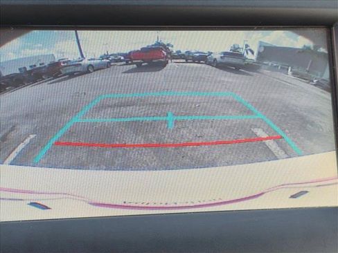 Used 2015 Toyota Camry SE FWD image 12