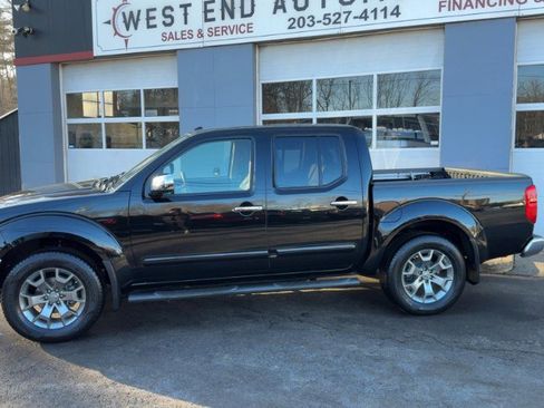 Used 2018 Nissan Frontier SL image 7