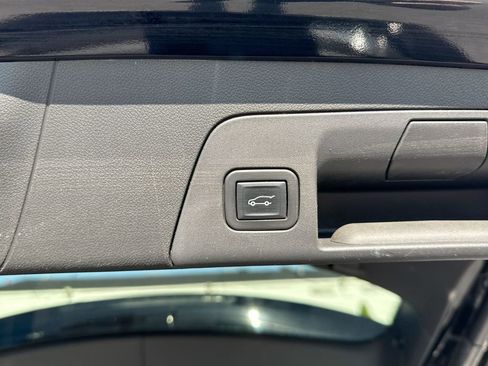 Certified 2022 Buick Envision Preferred FWD image 25