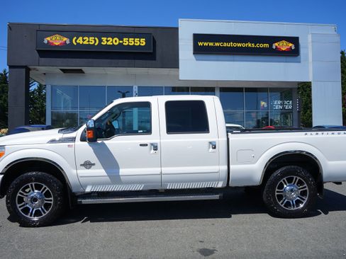 Used 2013 Ford F250 Platinum w/ FX4 Off Road Pkg AWD/4WD image 2
