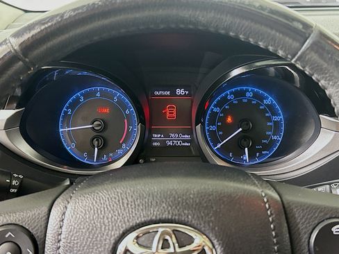 Used 2016 Toyota Corolla S FWD image 19