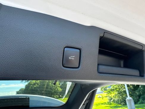 Used 2023 Ford Escape Active AWD/4WD image 8