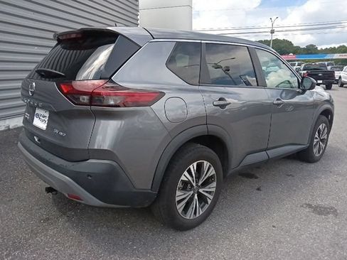 Used 2023 Nissan Rogue SV AWD/4WD image 3