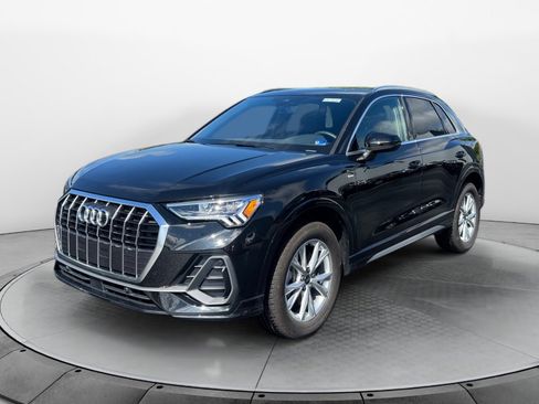 Used 2025 Audi Q3 2.0T Premium w/ Convenience Package AWD/4WD image 3