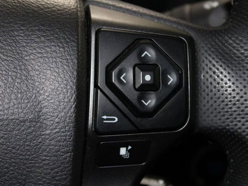 Used 2023 Toyota Tacoma TRD Off-Road w/ Technology Package AWD/4WD image 33
