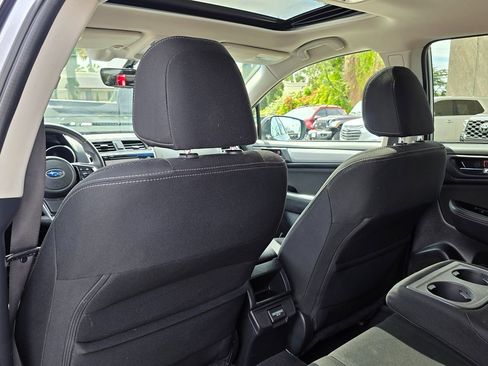Used 2018 Subaru Outback 2.5i Premium AWD/4WD image 22