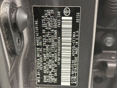 Used 2016 Toyota Camry LE image 11