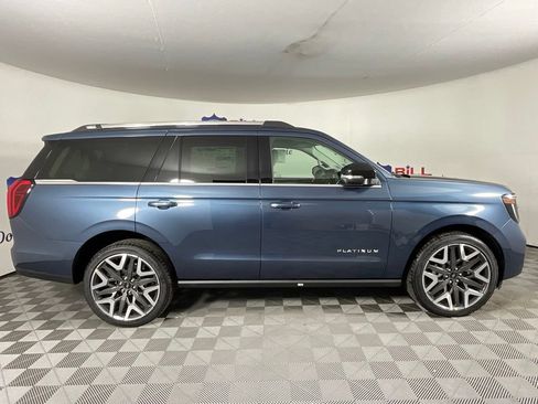 New 2027 Ford Expedition Platinum w/ Platinum Ultimate Package AWD/4WD image 2