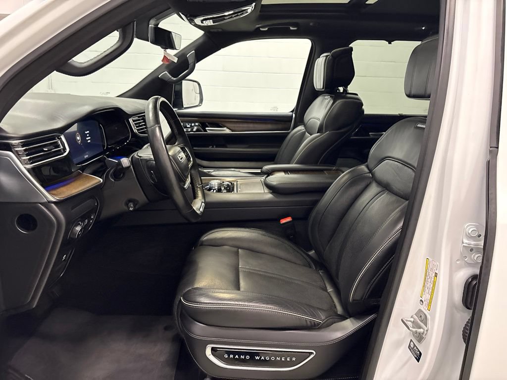 Used 2023 Jeep Grand Wagoneer Series II AWD/4WD image 15