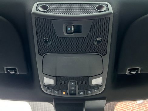 Used 2018 Ford F150 Platinum w/ Technology Package image 21