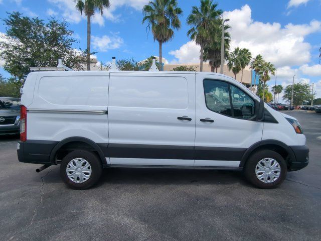 Used 2023 Ford Transit 250 Low Roof w/ Load Area Protection Package RWD image 4