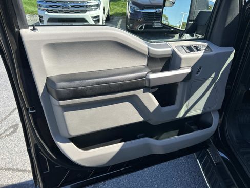 Used 2019 Ford F150 XLT w/ Equipment Group 302A Luxury image 14