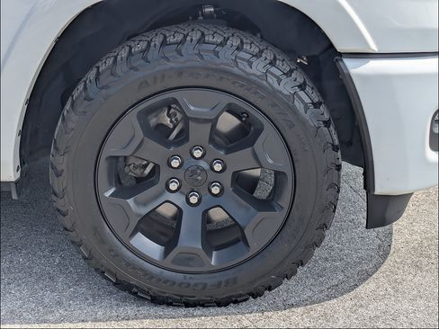 Used 2025 RAM 1500 Big Horn RWD image 12