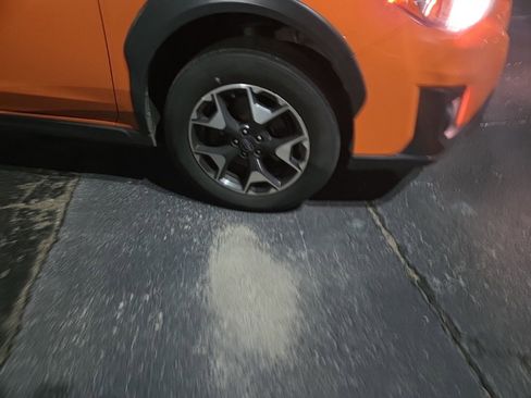 Used 2019 Subaru Crosstrek 2.0i Premium image 11