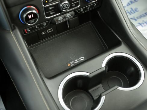 Used 2021 Chevrolet Tahoe Premier w/ Premium Package image 20