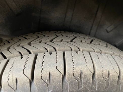 Used 2017 Ford Transit 150 XLT image 14