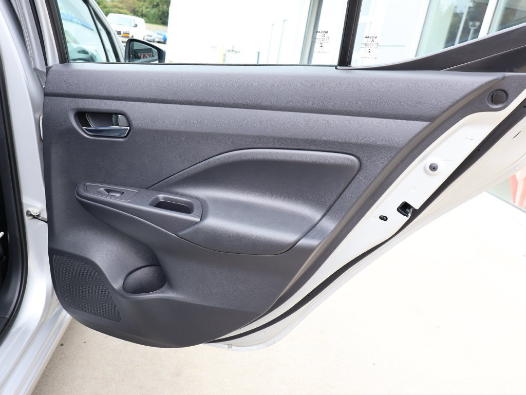 Used 2024 Nissan Versa SV w/ Trunk Package FWD image 27