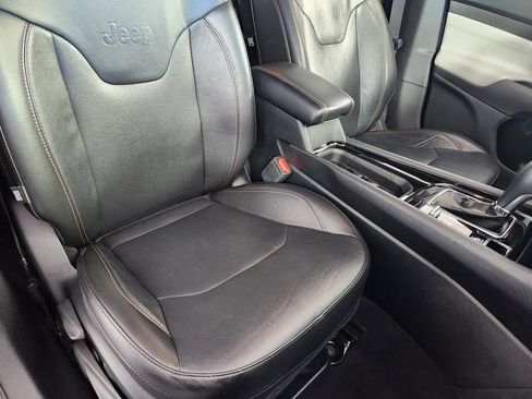 Used 2022 Jeep Compass Limited AWD/4WD image 11