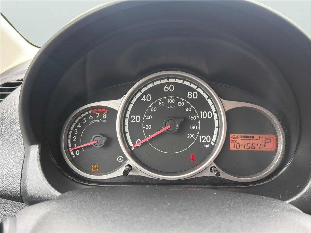 Used 2014 MAZDA MAZDA2 Sport FWD image 20