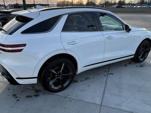 Used 2026 Genesis GV70 3.5T Sport Prestige image 6