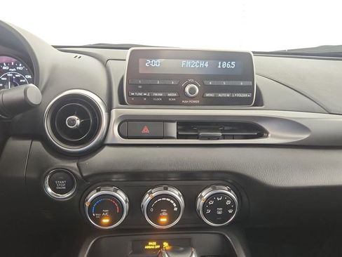 Used 2018 FIAT 124 Spider Classica image 12