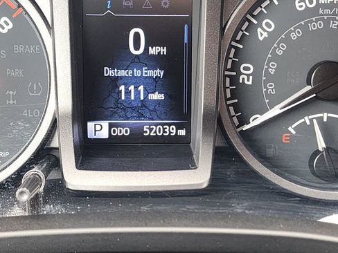 Used 2020 Toyota Tacoma TRD Sport w/ Technology Package image 24