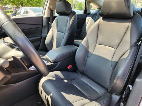 Certified 2023 Honda Accord Touring image 7