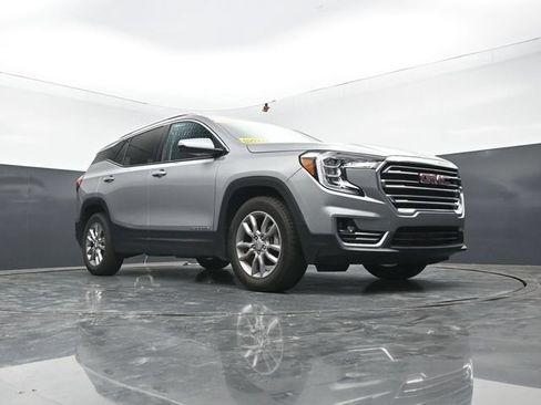 Used 2024 GMC Terrain SLT AWD/4WD image 59