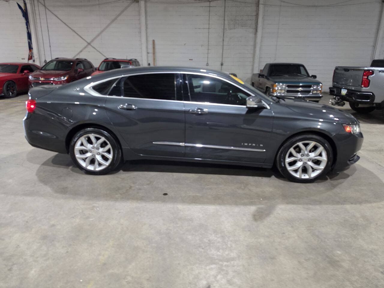Used 2018 Chevrolet Impala Premier FWD image 15