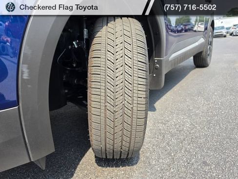 Used 2025 Nissan Kicks SV AWD/4WD image 10