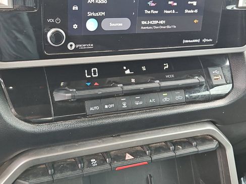 Used 2023 Toyota Tundra SR5 w/ SR5 Convenience Package AWD/4WD image 18