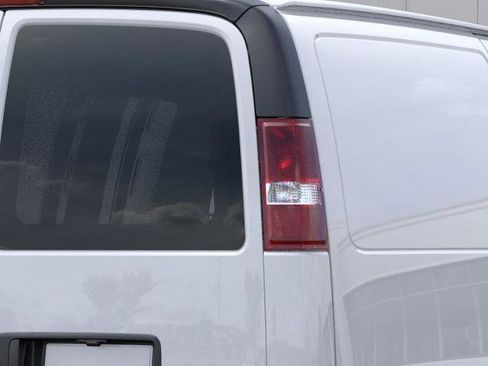 New 2025 Chevrolet Express 2500 RWD image 30
