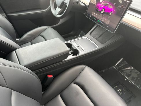 Used 2023 Tesla Model Y Long Range image 15