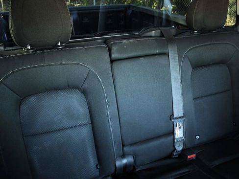 Used 2021 Chevrolet Colorado LT AWD/4WD image 22