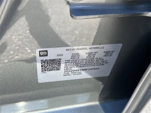 Used 2024 Chevrolet Malibu LT image 32