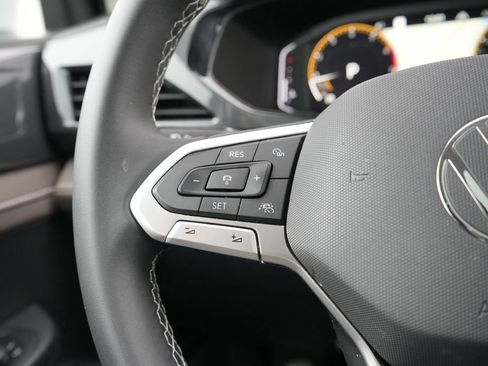 Used 2022 Volkswagen Taos SEL image 24