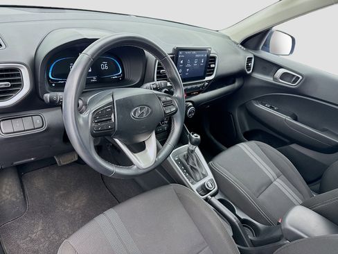 Used 2023 Hyundai Venue SEL image 7