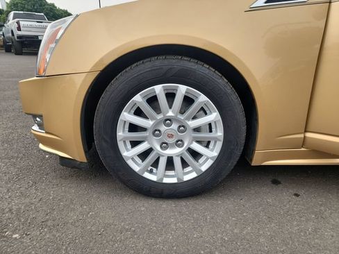 Used 2013 Cadillac CTS Wagon RWD image 28