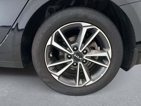 Used 2023 Kia Forte LXS FWD image 20