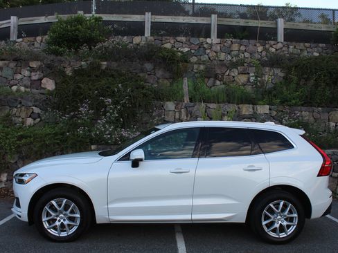 Used 2020 Volvo XC60 T5 Momentum AWD/4WD image 6