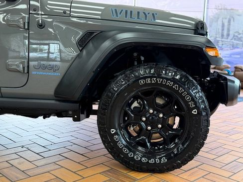 Used 2023 Jeep Wrangler Unlimited w/ Sun & Screen Package AWD/4WD image 11